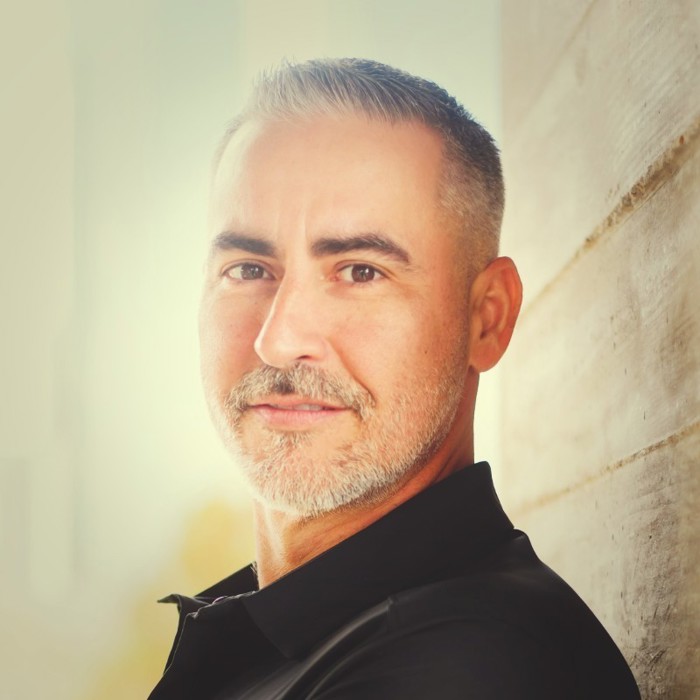 آدم لي ثري تي لخدمات التدريب الولايات المتحدة